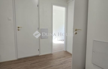 Eladó lakás