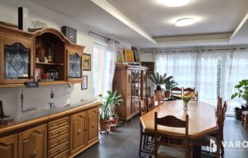 Eladó családi ház