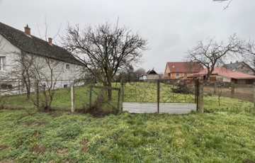 Eladó telek/földterület