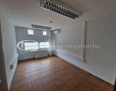 Kiadó ipari ingatlan Veszprém 64 665 Ft