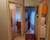 Szolnokon, belvároshoz közel, 52 m2-es, első em-i 2 szobás lakás eladó