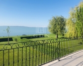 Eladó családi ház Balatonakali 2 000 000 Euro
