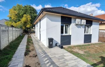 Eladó családi ház