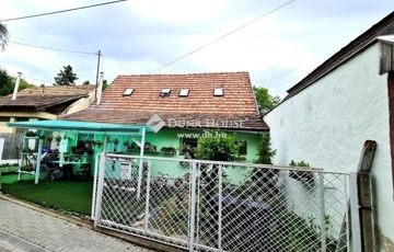 Eladó családi ház