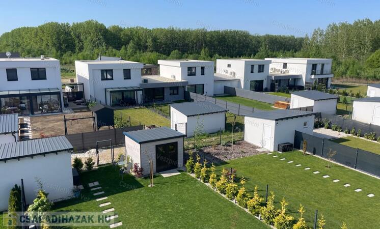 Eladó újépítésű SORHÁZ Ajkán                                 