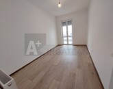 Eladó lakás Szeged 68 000 000 Ft