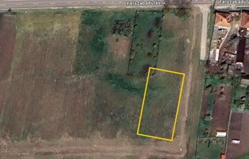 Eladó telek/földterület