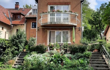 Eladó családi ház