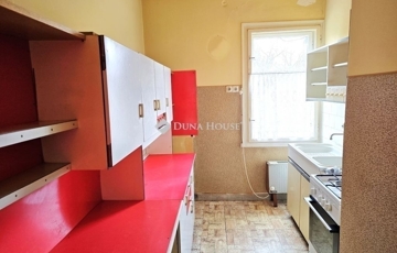 Eladó lakás