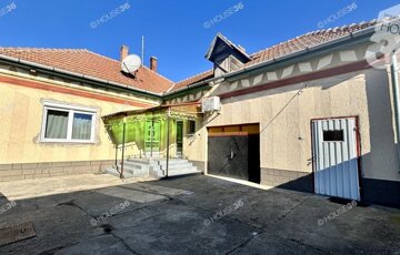 Eladó családi ház