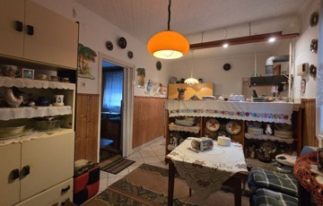 Eladó családi ház