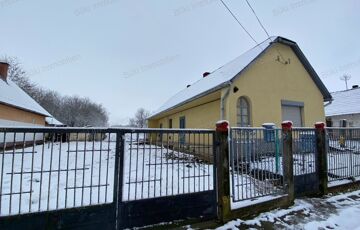 Eladó családi ház
