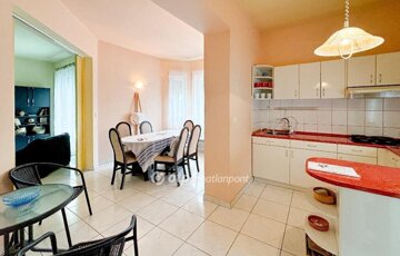 Eladó családi ház