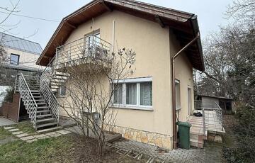 Eladó családi ház