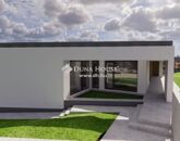 Eladó családi ház Pécs 330 000 000 Ft