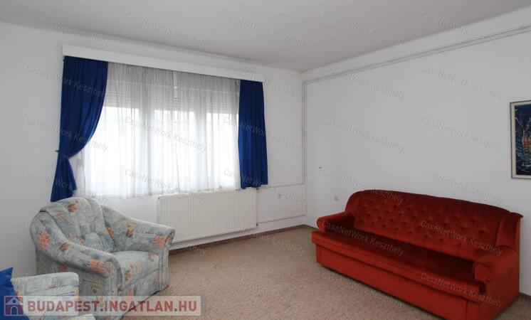 Eladó Keszthelyen a Helikon ligetben első emeleti téglalakás                                 