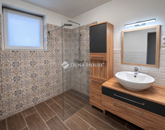 Eladó családi ház Pécs 79 990 000 Ft