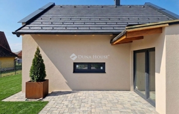 Eladó családi ház