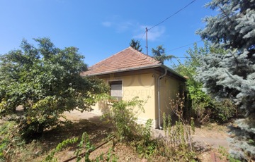 Eladó családi ház
