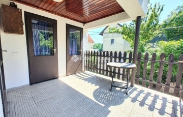 Eladó üdülő/nyaraló