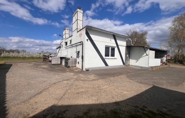 Eladó ipari ingatlan