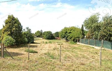 Eladó telek/földterület