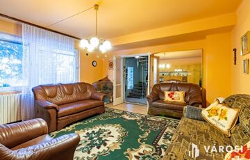 Eladó családi ház