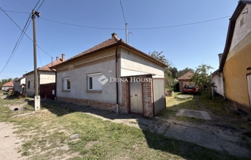 Eladó családi ház
