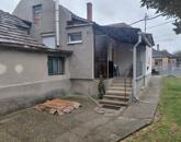 Eladó családi ház Komárom 55 000 000 Ft