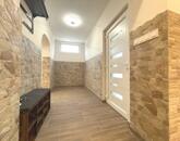 Teljeskörűen felújított, hangulatos családi otthon