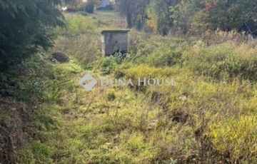 Eladó telek/földterület