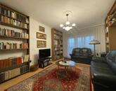 Eladó a Nagy I. krt-on egy 3 szobás teljesen felújított 75m2-es lakás.