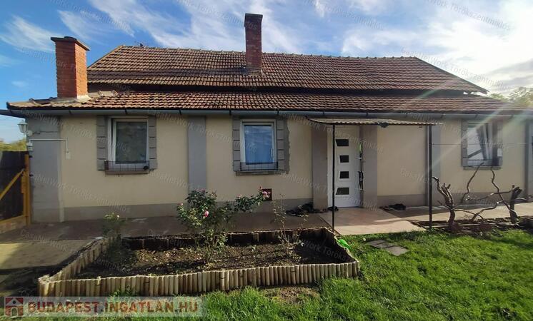 Eladó családi ház Törökszentmiklóson!                                 