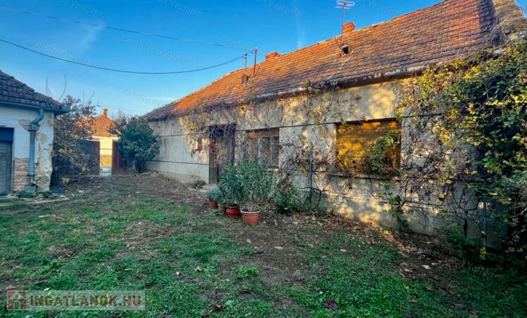 Családi ház eladó Dobán!