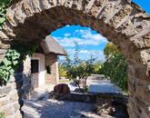 Szuper panorámás, exkluzív lokációban - eladó NYARALÓ TIHANYBAN