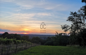 Eladó telek/földterület