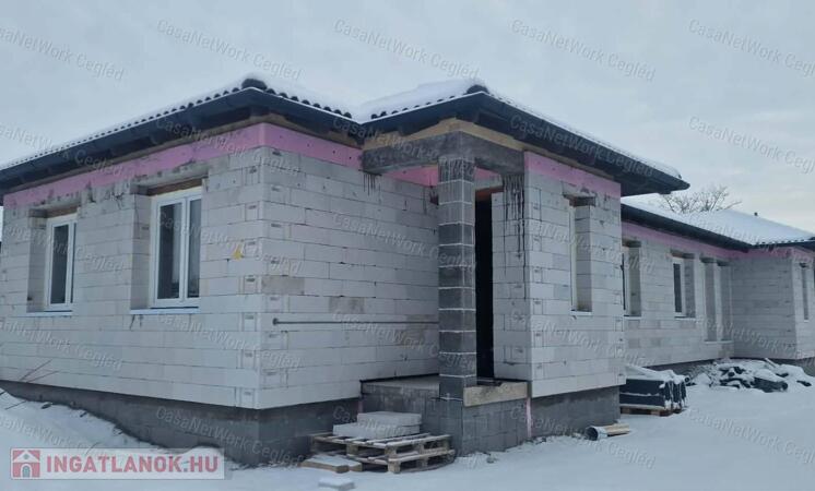 Eladó új építésű ikerház Cegléden – II. lakás