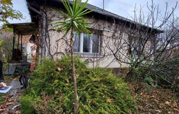 Eladó családi ház