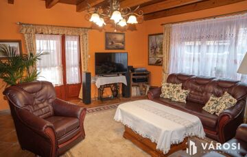 Eladó családi ház