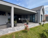 Eladó családi ház Pécs 144 500 000 Ft