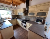 Eladó családi ház Zánka 195 000 000 Ft