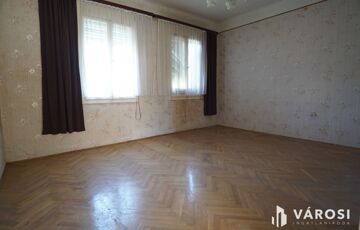 Eladó családi ház