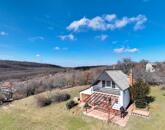 Vászoly Öreg-hegy pince-présház balatoni panorámával