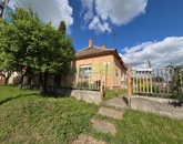 Eladó családi ház Komárom 45 000 000 Ft