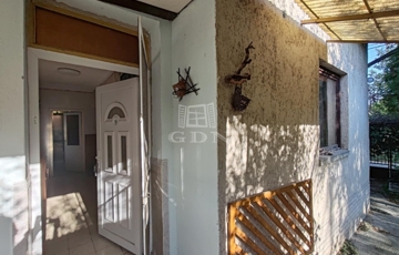 Eladó családi ház