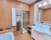 Eladó családi ház Nagykozár 140 000 000 Ft