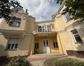 Eladó családi ház Pécs 184 000 000 Ft