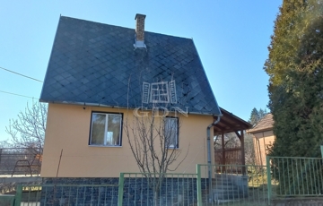 Eladó üdülő/nyaraló