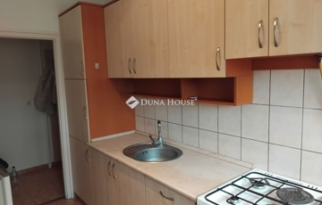 Eladó lakás