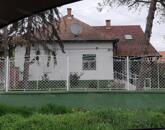 Eladó Tiszaföldváron kétgenerációs kertes családi ház!